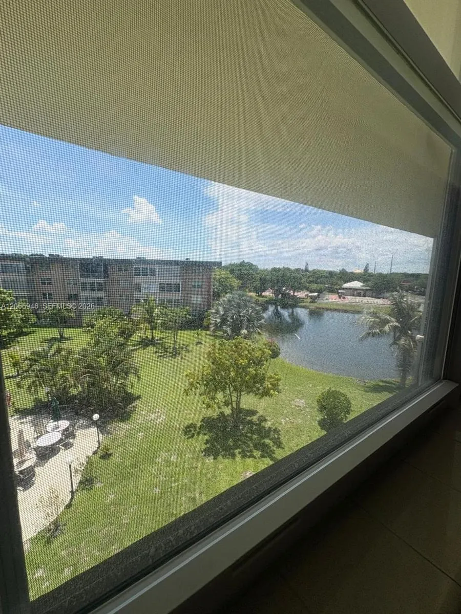 3091 NW 46th Ave #407C Lauderdale Lakes, FL 33313