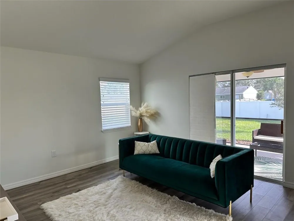 1099 Dania Circle NE Palm Bay, FL 32905