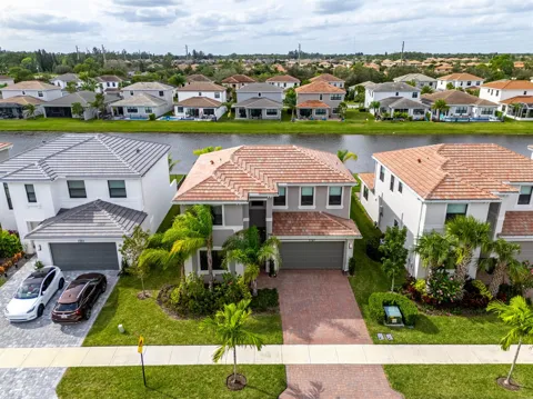 7197 MONTEREAL Path