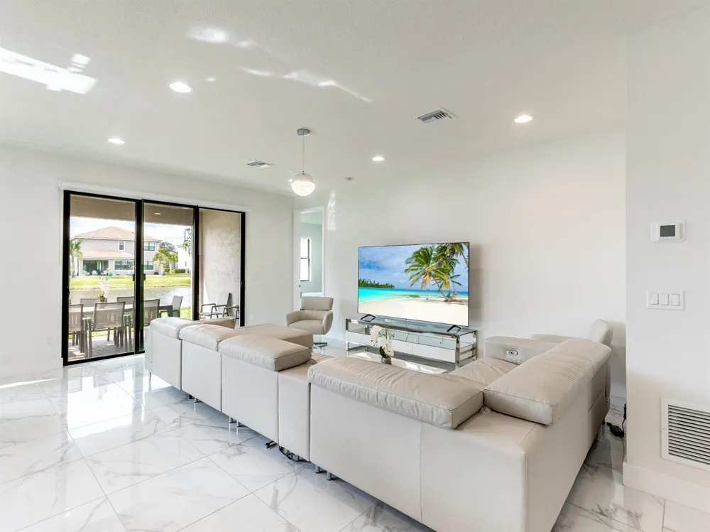 7197 MONTEREAL Path Lake Worth, FL 33463