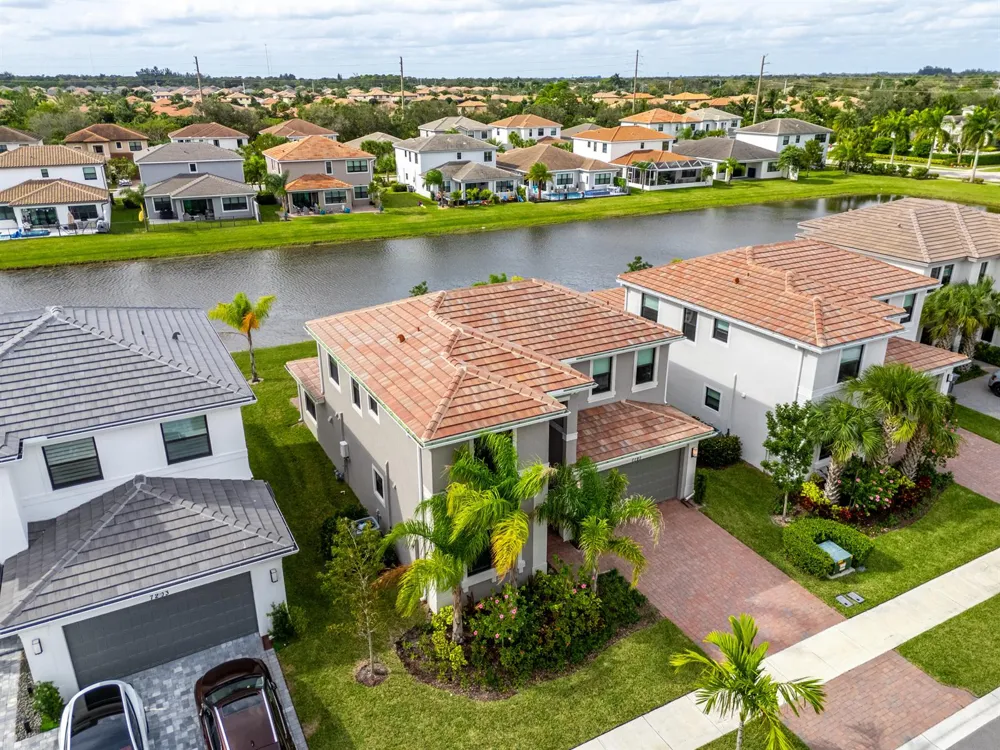 7197 MONTEREAL Path Lake Worth, FL 33463
