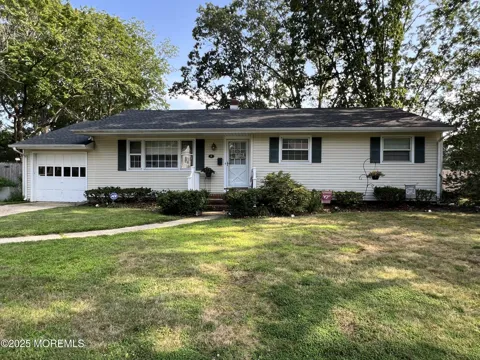 8 Corey Drive