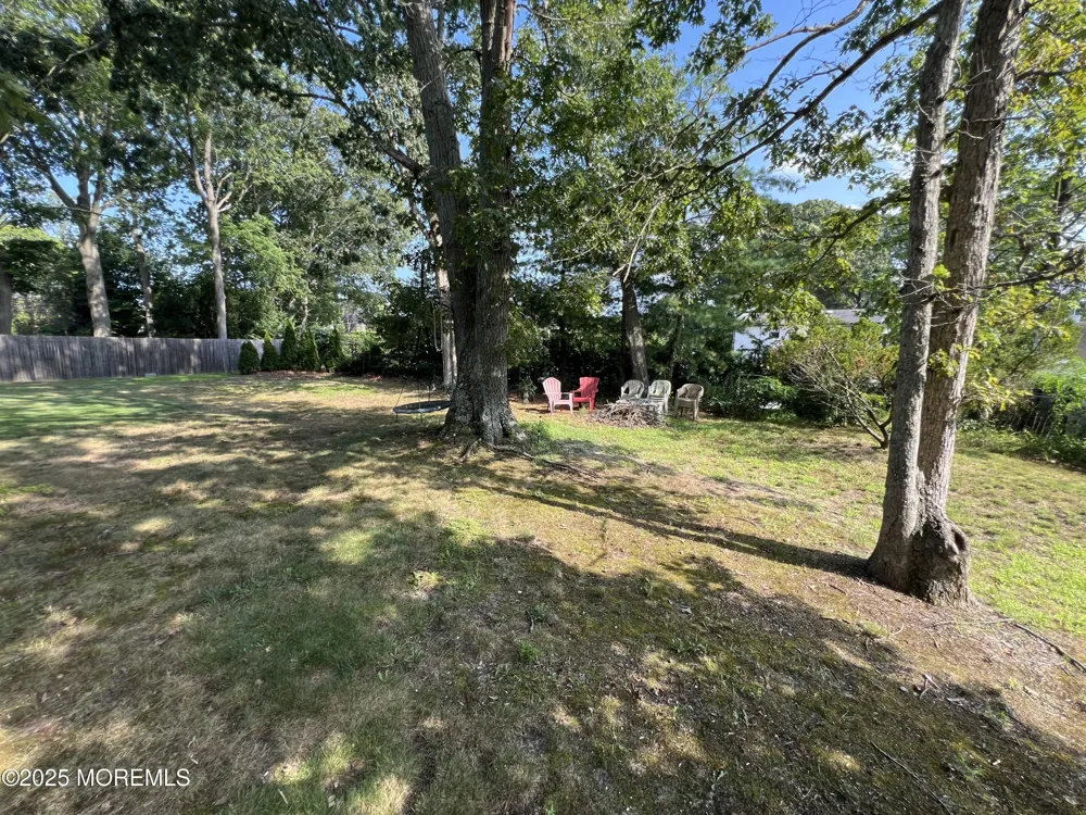 8 Corey Drive Oakhurst, NJ 07755