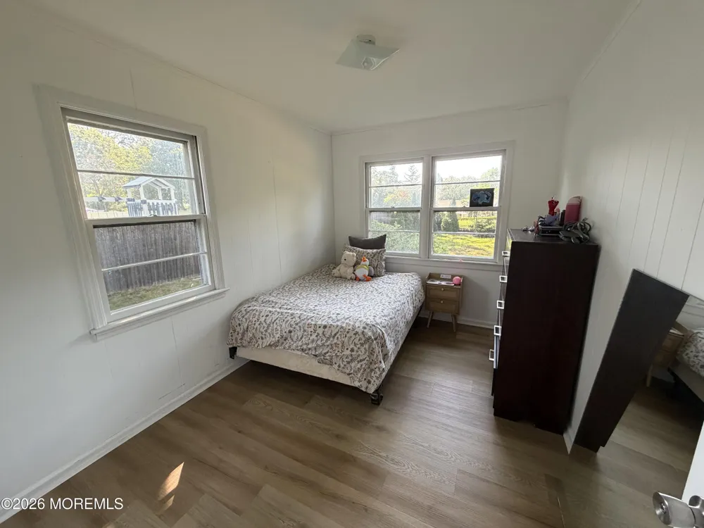 8 Corey Drive Oakhurst, NJ 07755