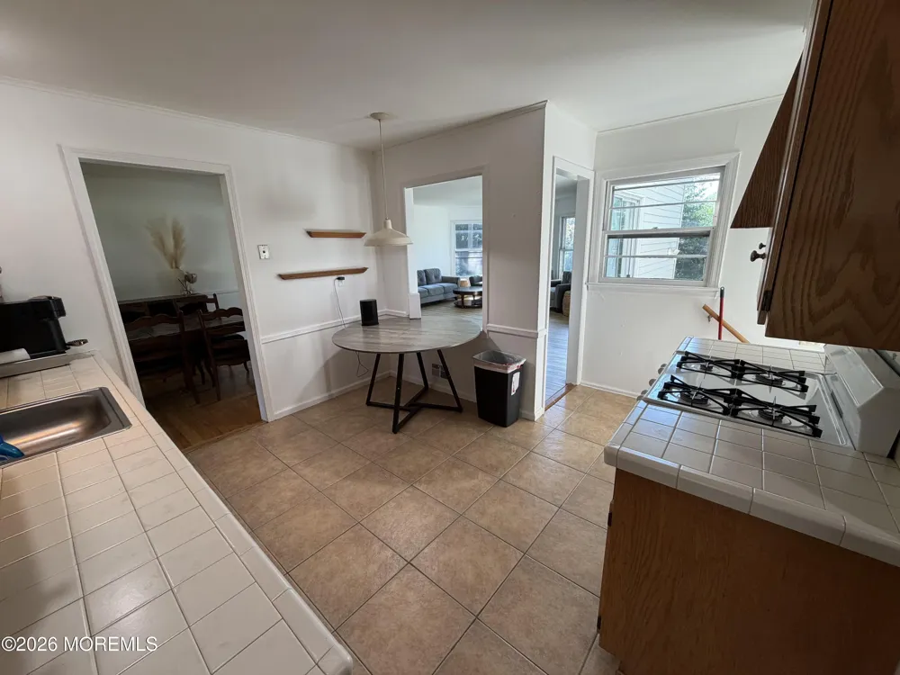 8 Corey Drive Oakhurst, NJ 07755