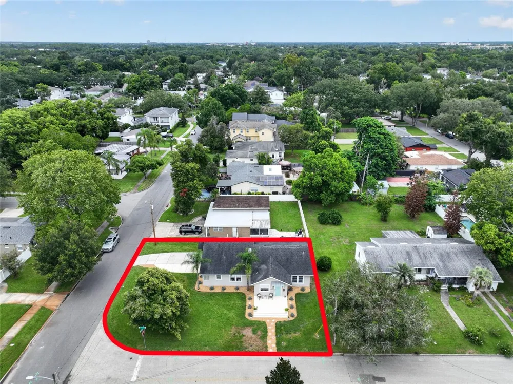 317 W KING ST Orlando, FL 32804