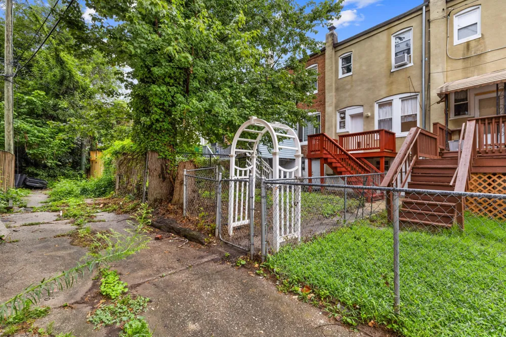 749 CATOR AVENUE Baltimore, MD 21218