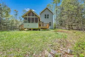 67 BENDER ROAD Gouldsboro, PA 18424