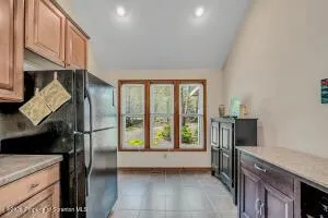 67 BENDER ROAD Gouldsboro, PA 18424