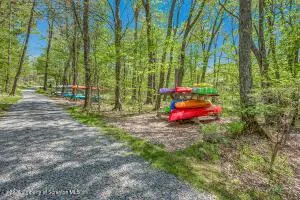67 BENDER ROAD Gouldsboro, PA 18424