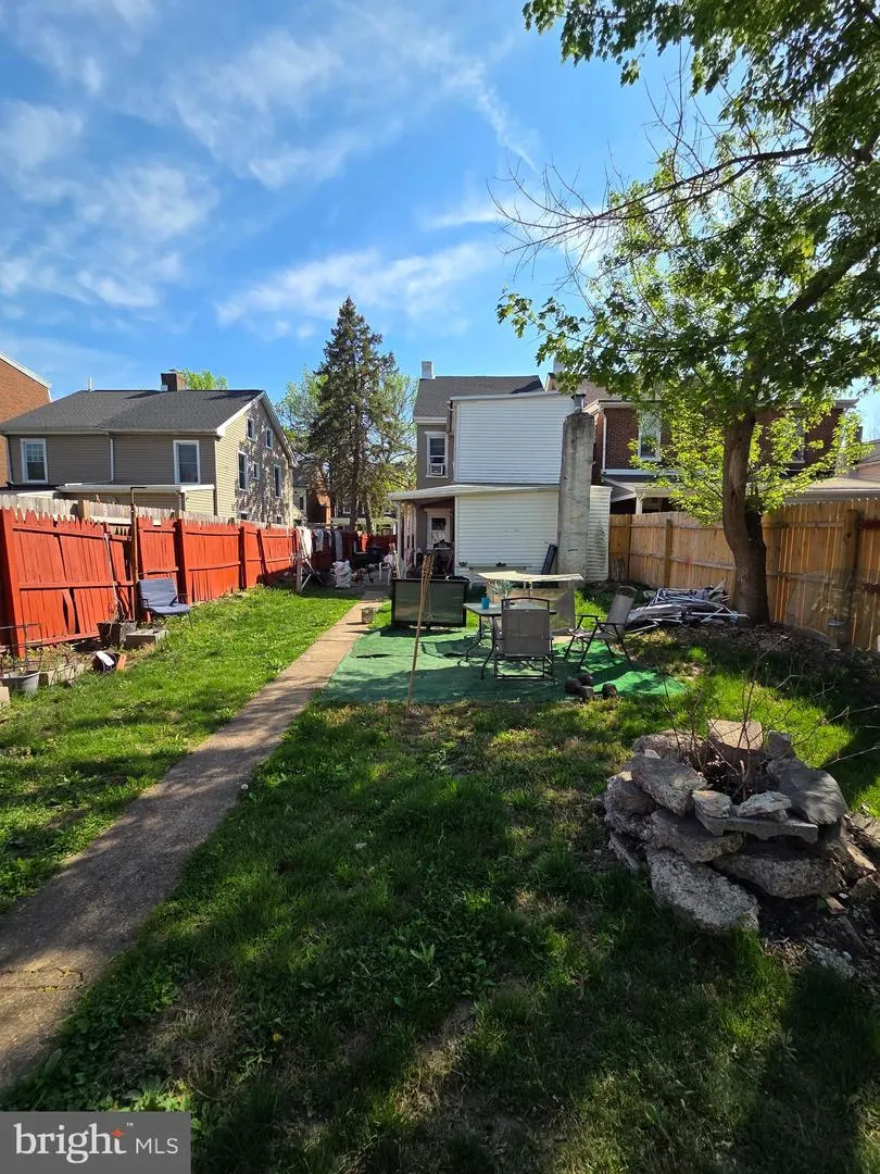 427 WALNUT STREET Pottstown, PA 19464