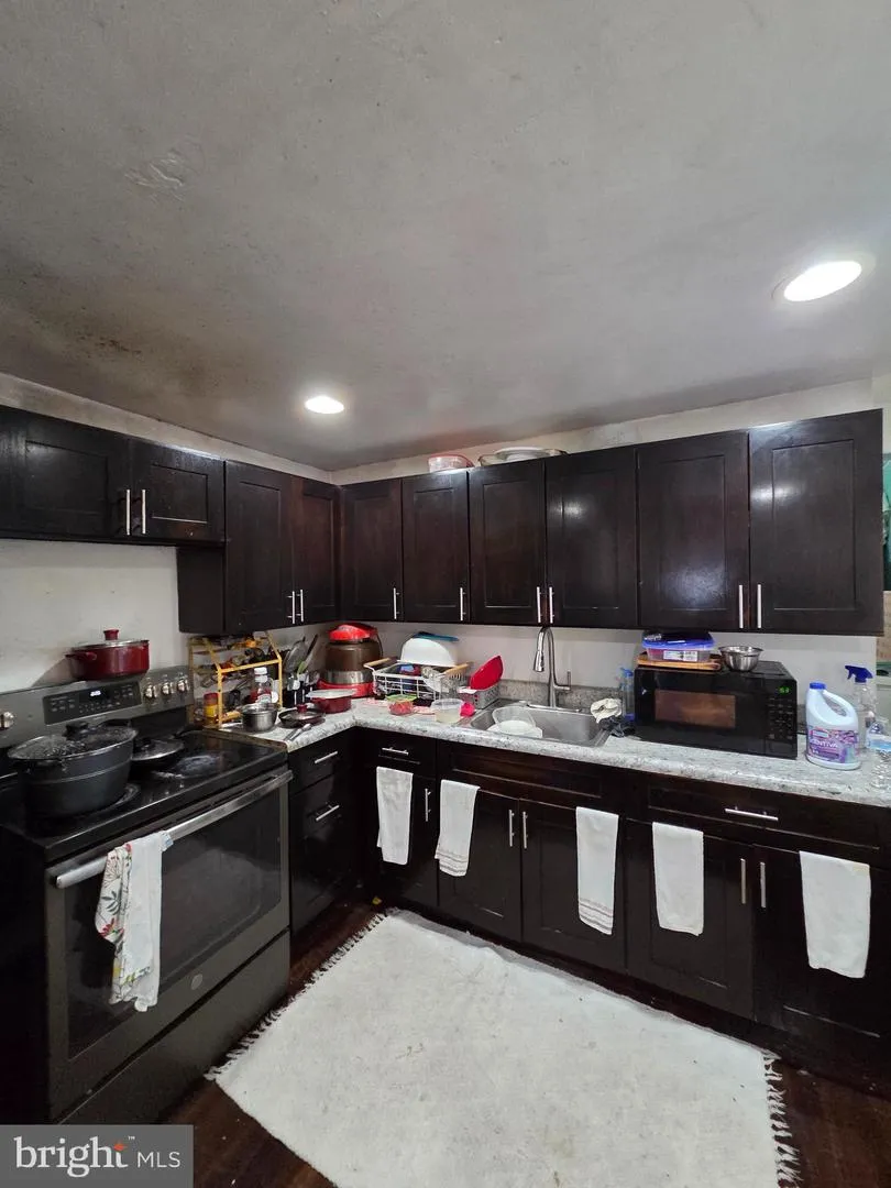 427 WALNUT STREET Pottstown, PA 19464