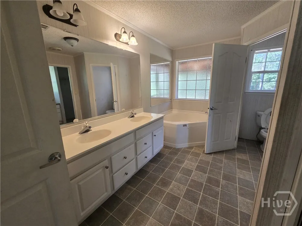 110 Bird Road Springfield, GA 31329