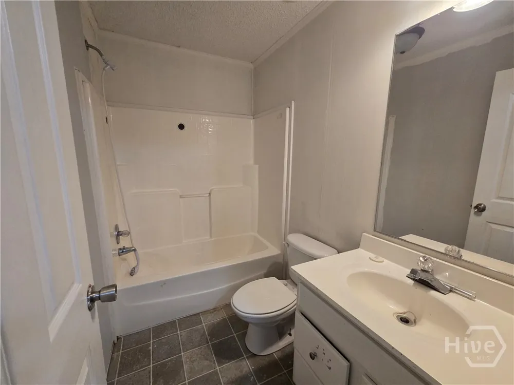 110 Bird Road Springfield, GA 31329
