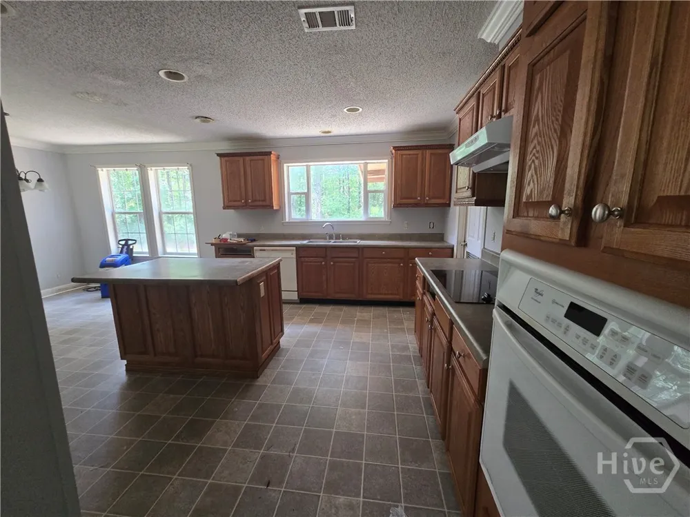110 Bird Road Springfield, GA 31329