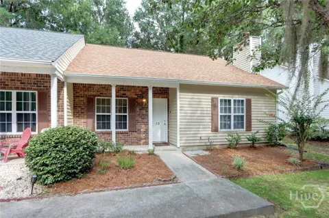 10 Chaintree Drive