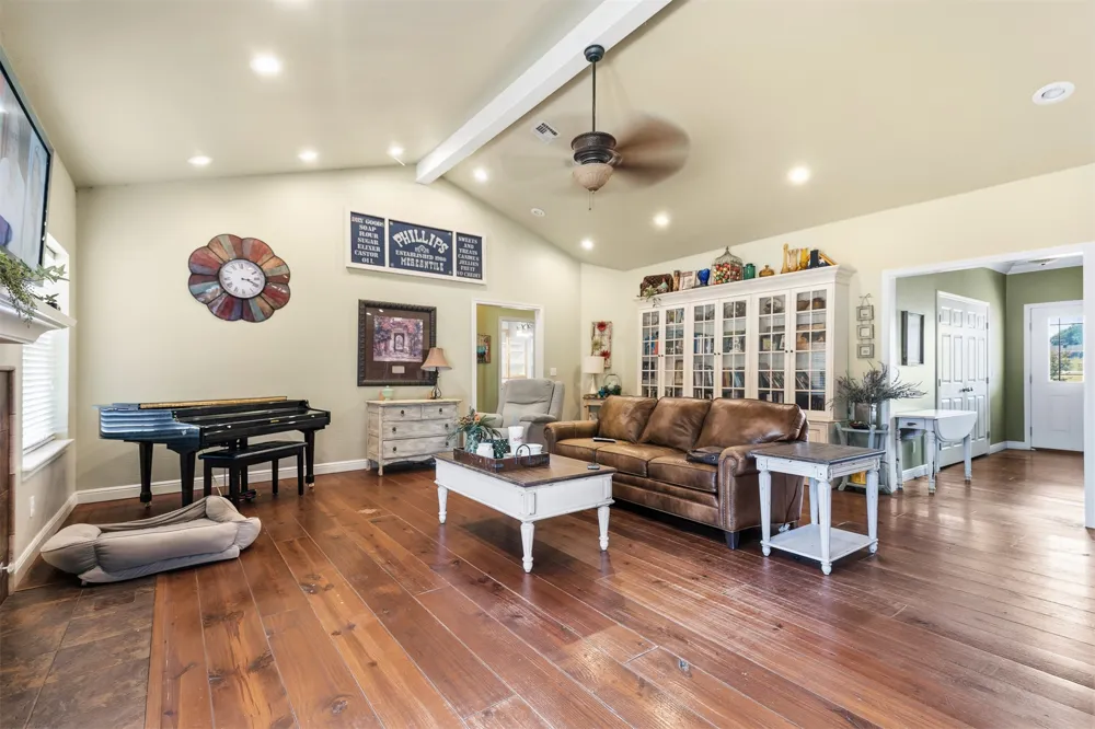 11754 Us Highway 77 Ardmore, OK 73401