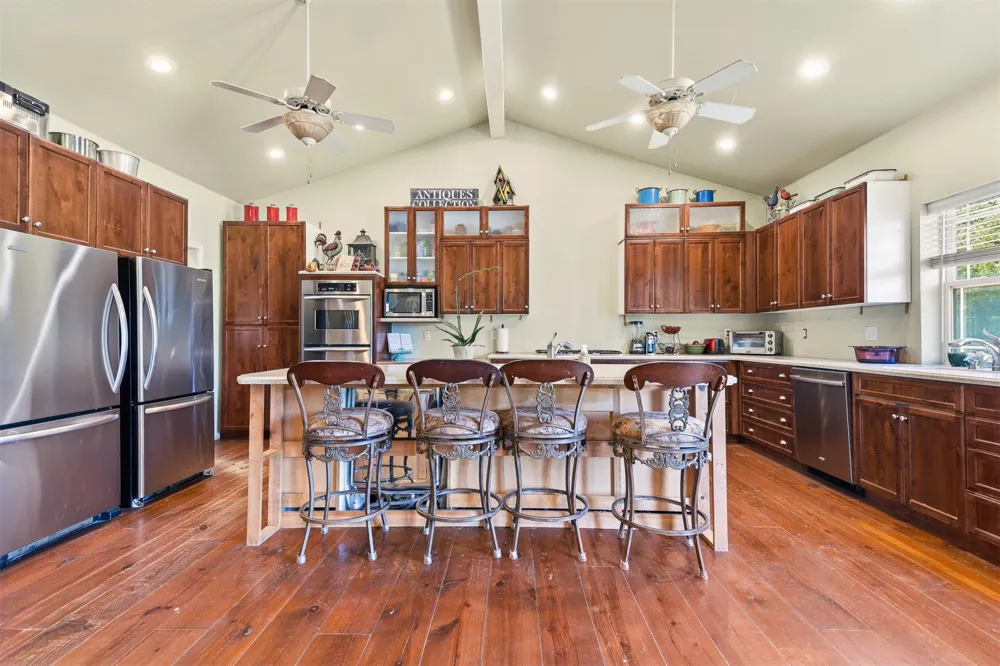 11754 Us Highway 77 Ardmore, OK 73401