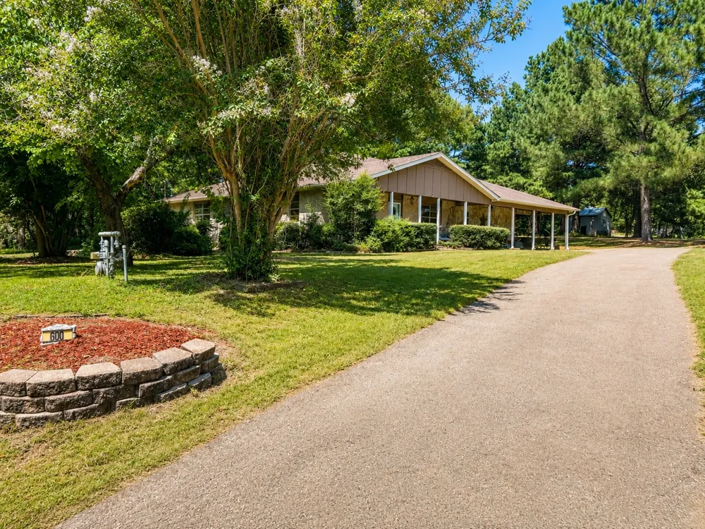 602 NE I STREET Antlers, OK 74523