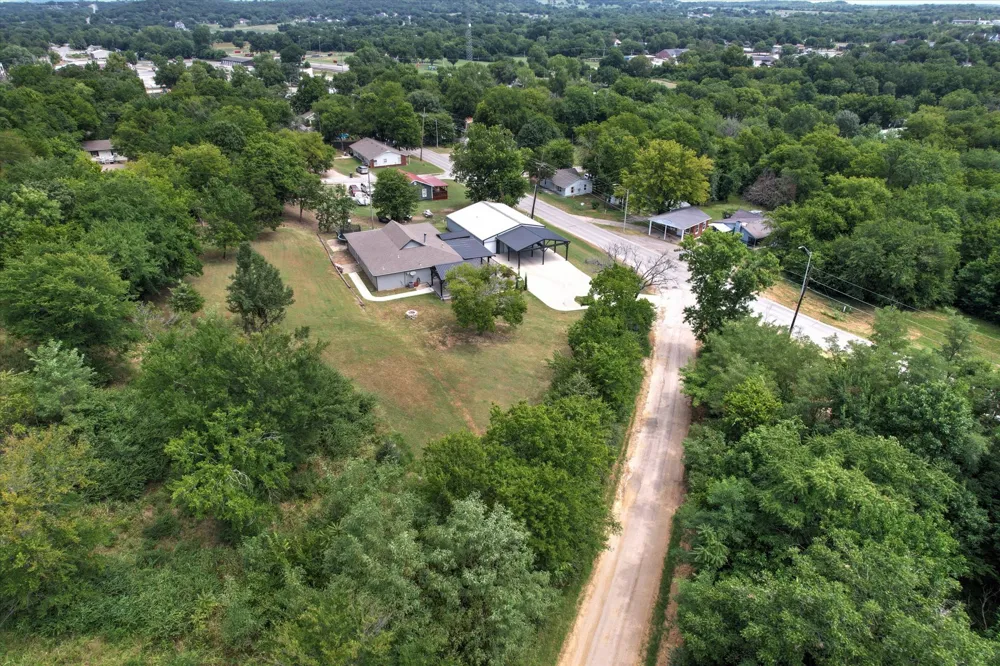 418 S A STREET Kiefer, OK 74041