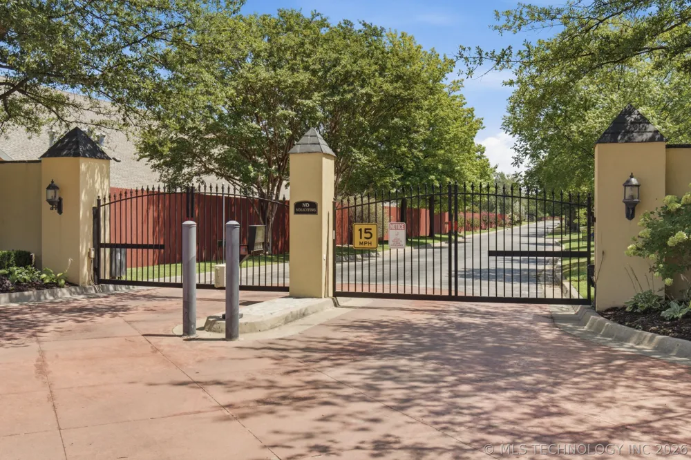 8401 E 74th Place Tulsa, OK 74133
