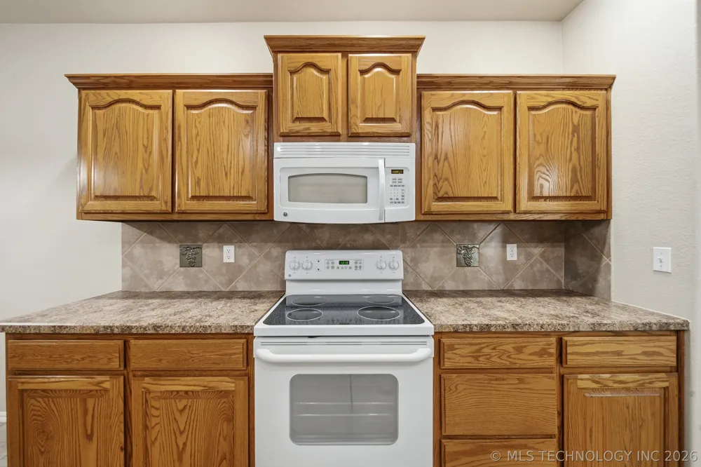 8401 E 74th Place Tulsa, OK 74133