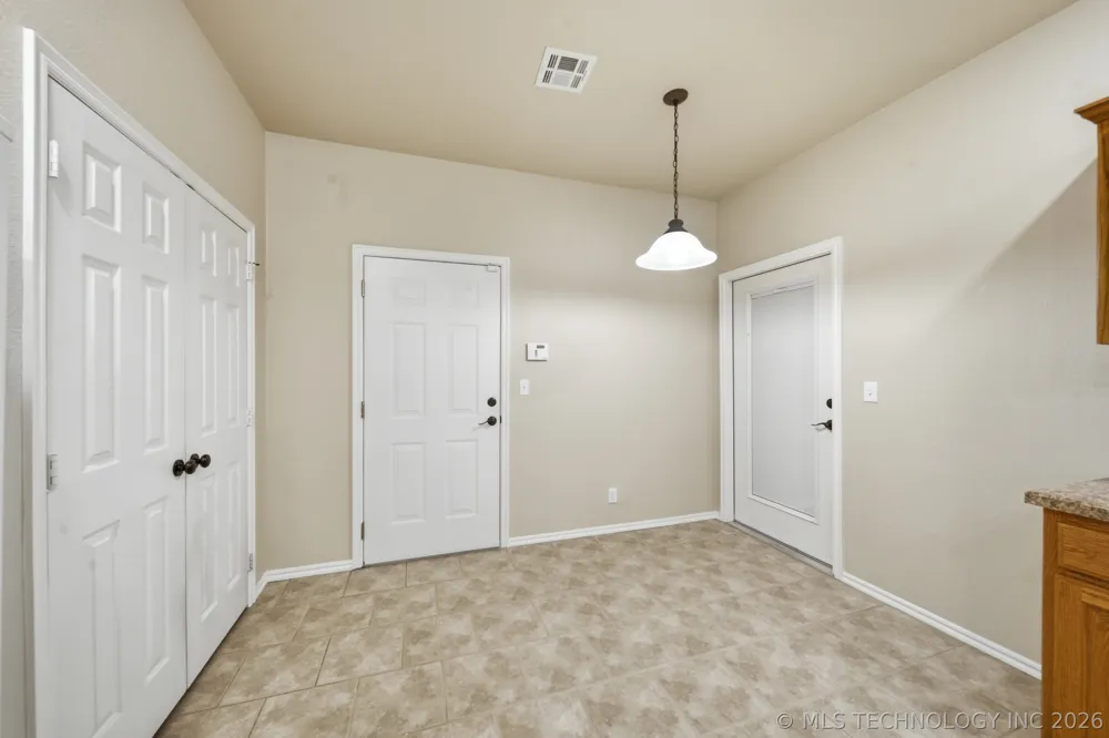 8401 E 74th Place Tulsa, OK 74133