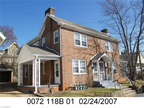 121 S Poplar Street