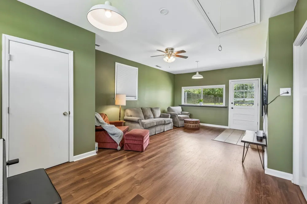 5018 Bonnahill Dr Hermitage, TN 37076