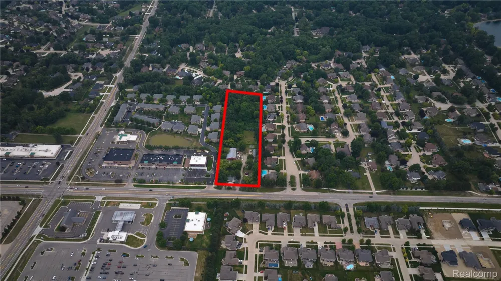 53303 Hayes Road Shelby Charter Township, MI 48315