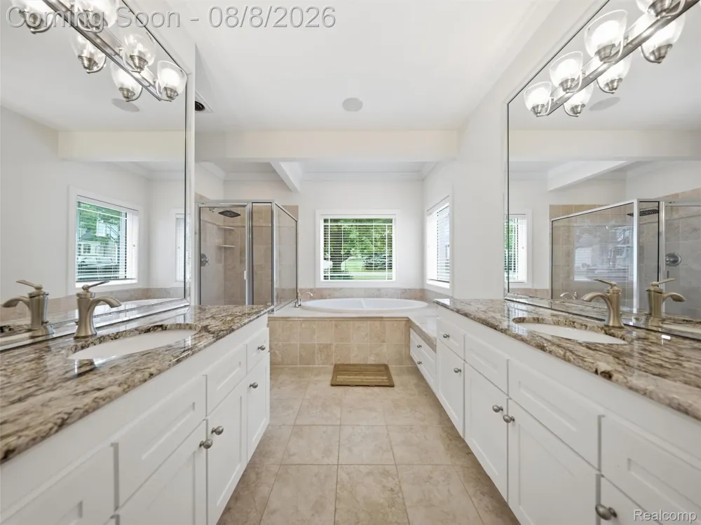 16147 Meredith Court Fenton Charter Township, MI 48451