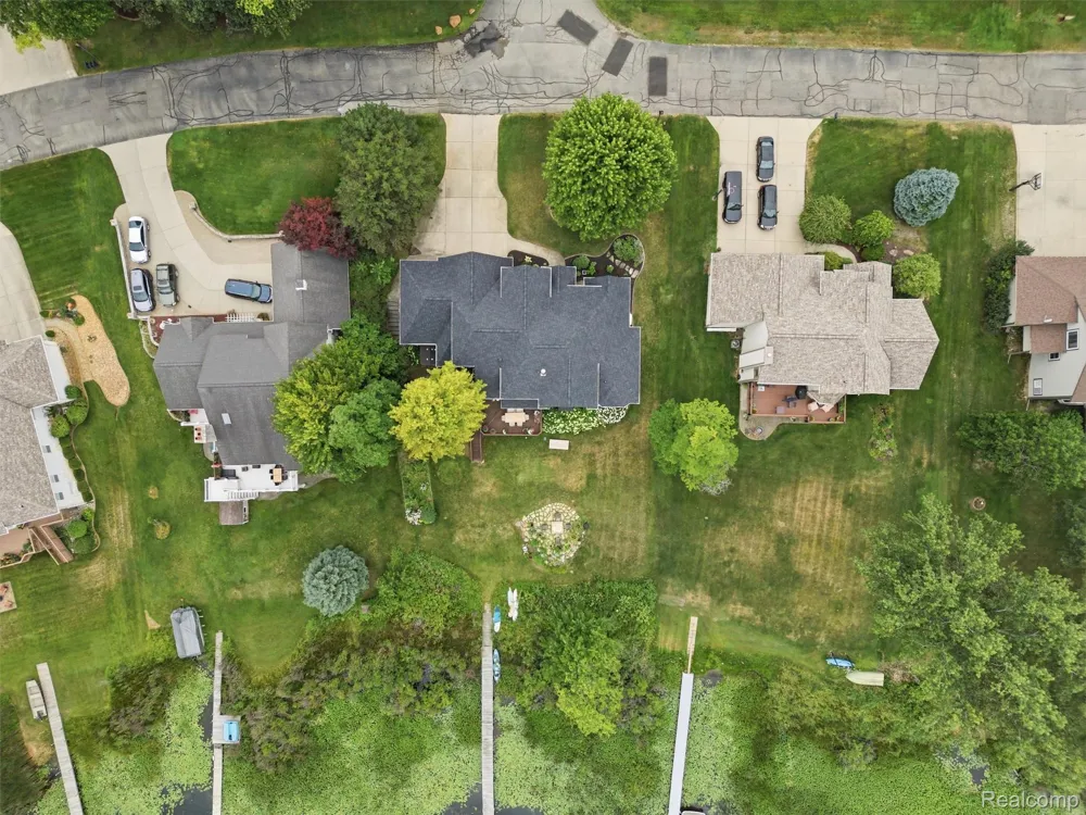 16147 Meredith Court Fenton Charter Township, MI 48451