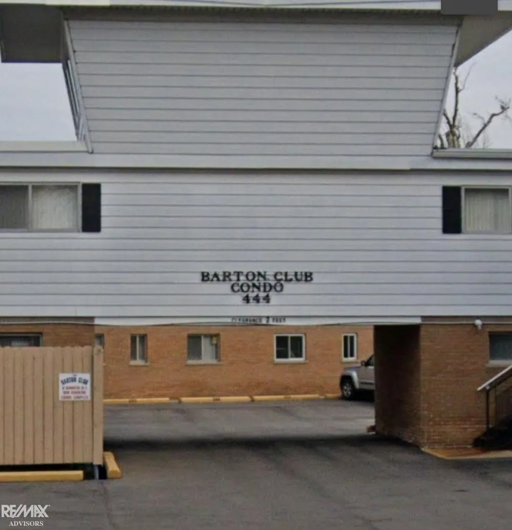 444 Main Unit#202 Street Marine City City, MI 48039