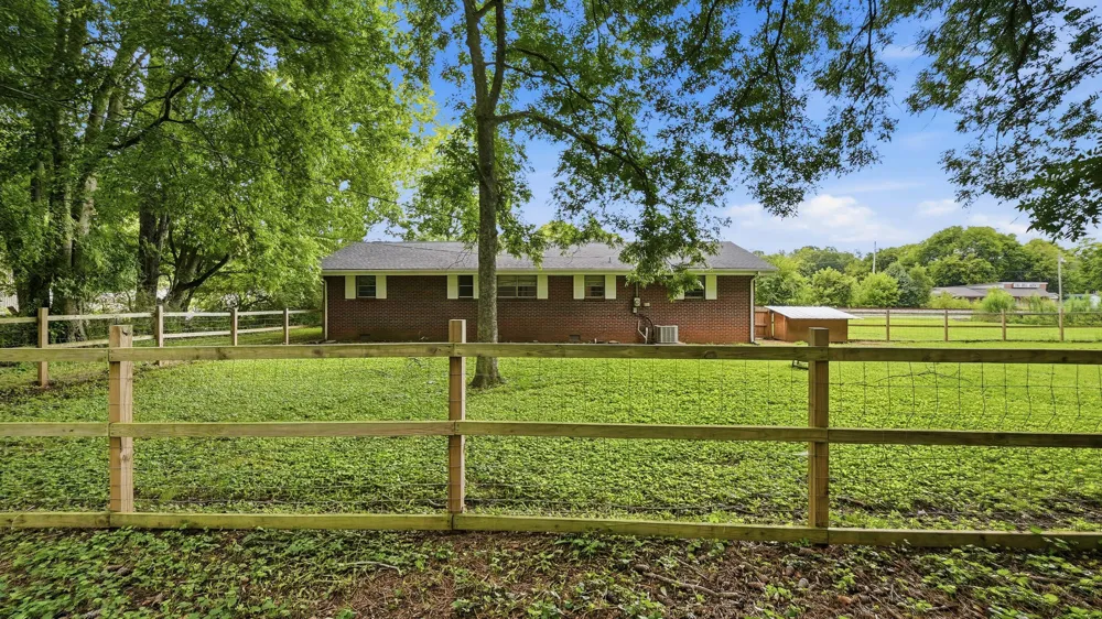 132 County Road 738 Riceville, TN 37370