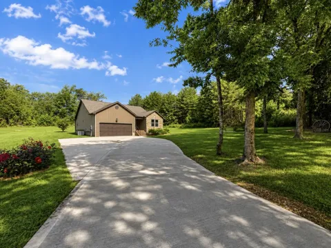 55 Skyline Heights