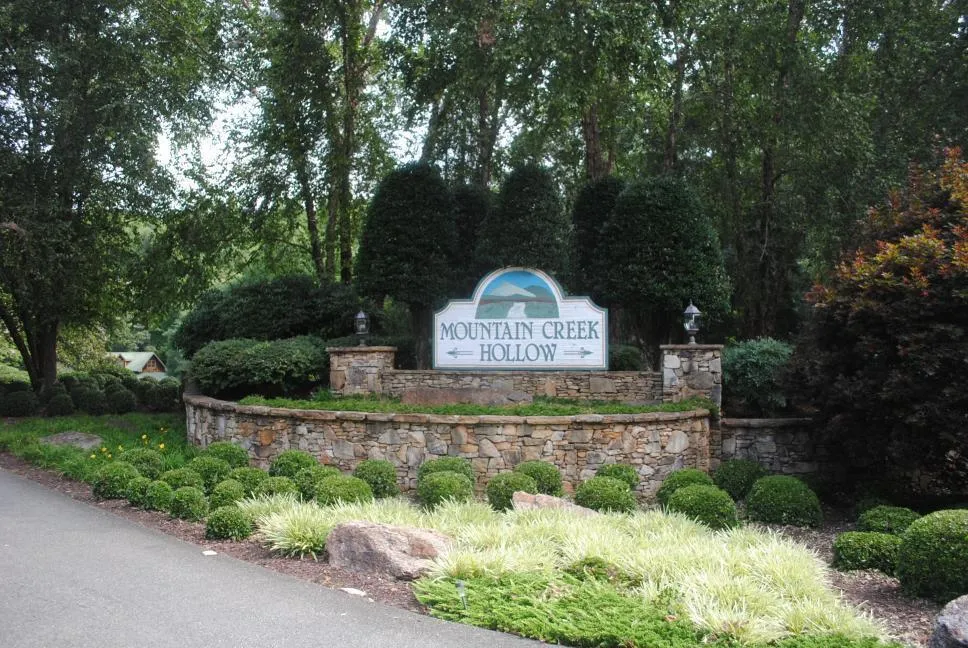 1368 Mtn Creek Hollow Drive Talking Rock, GA 30175