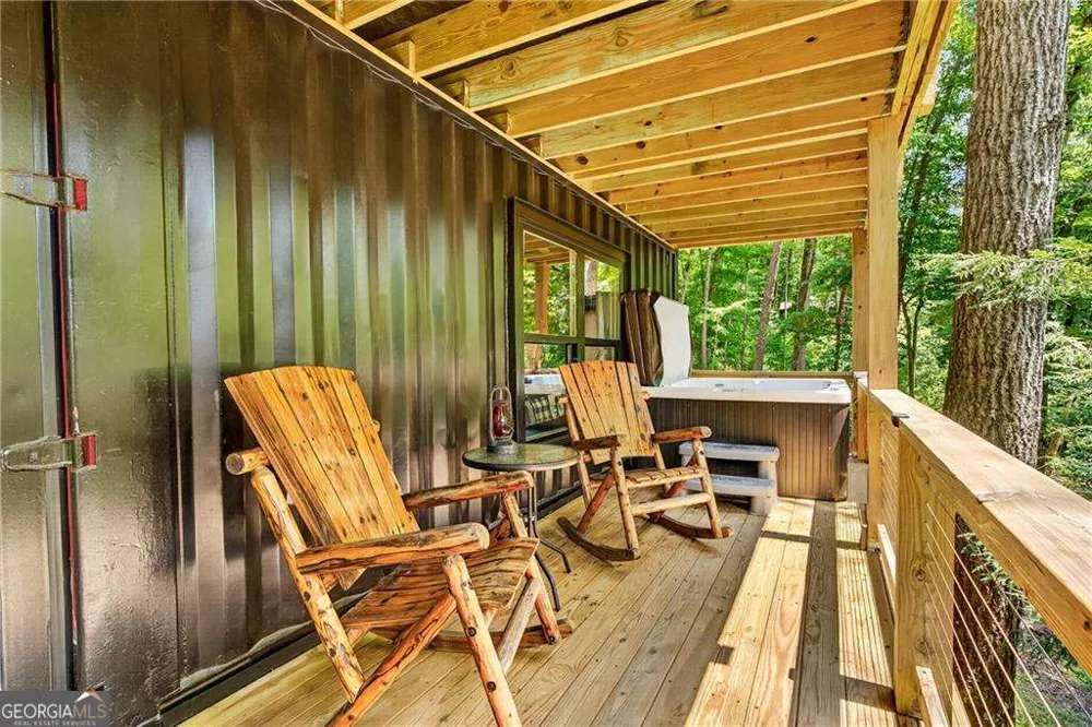 649 Power Dam RD Blue Ridge, GA 30513
