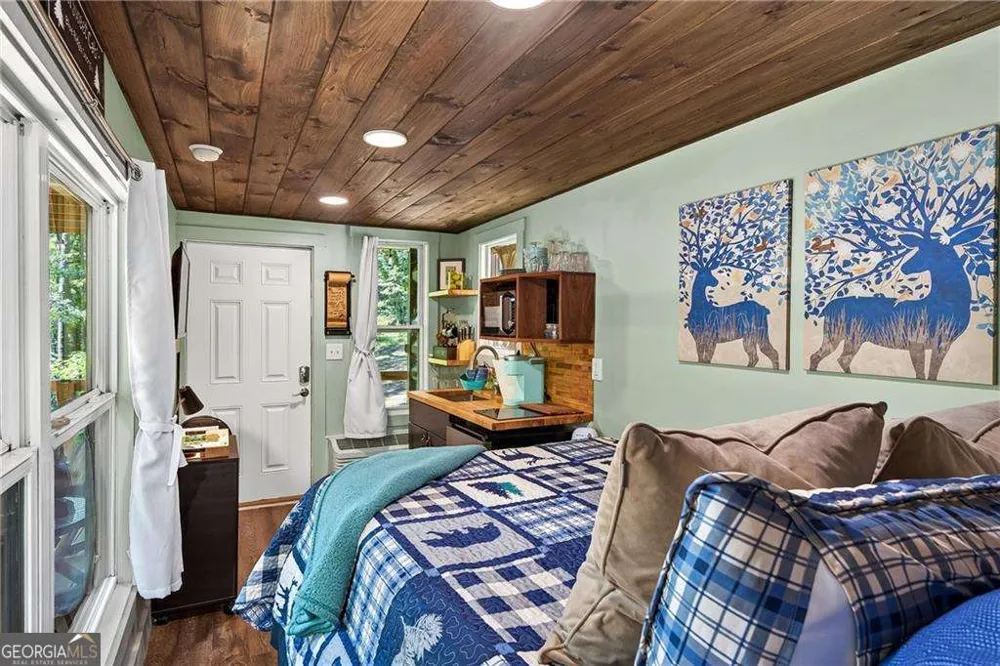 649 Power Dam RD Blue Ridge, GA 30513