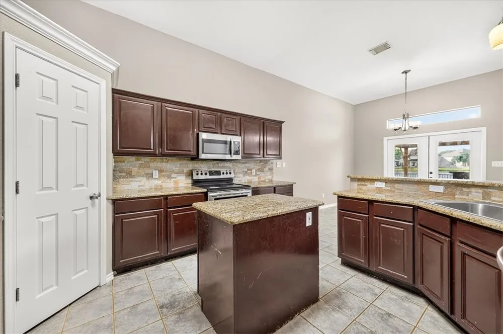 7414 Lake Micala Drive Corpus Christi, TX 78413
