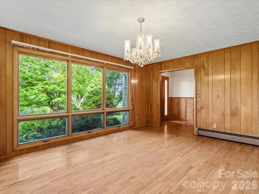 235 Rolling Ridge Loop Burnsville, NC 28714