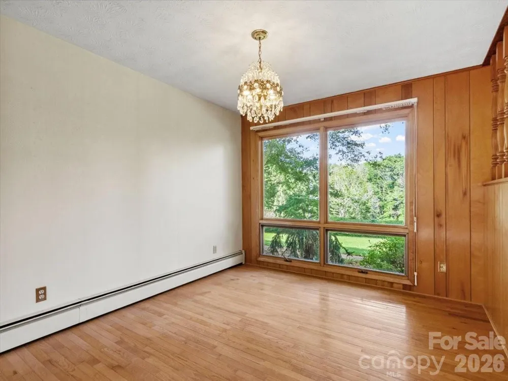 235 Rolling Ridge Loop Burnsville, NC 28714
