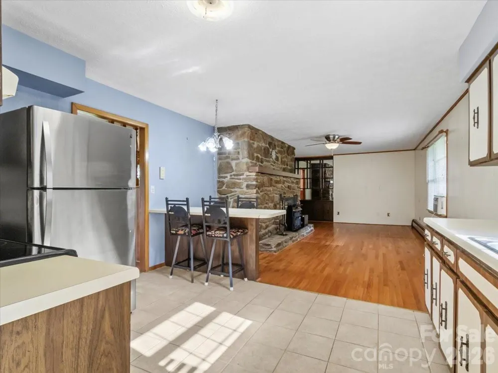 235 Rolling Ridge Loop Burnsville, NC 28714