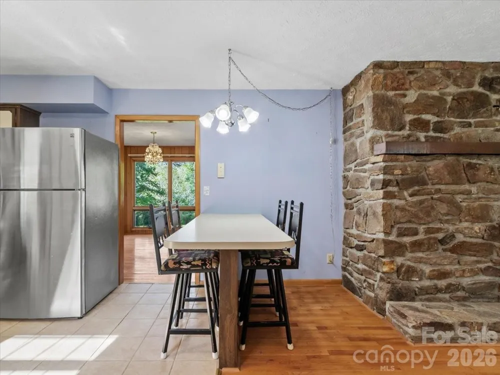 235 Rolling Ridge Loop Burnsville, NC 28714