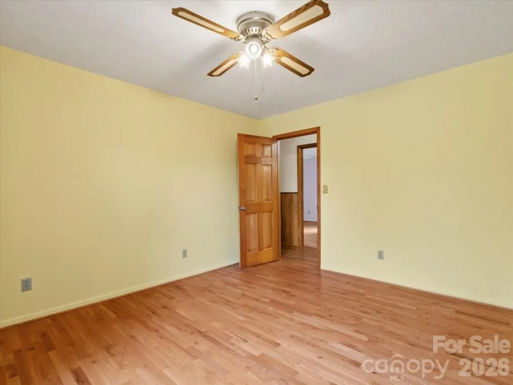 235 Rolling Ridge Loop Burnsville, NC 28714