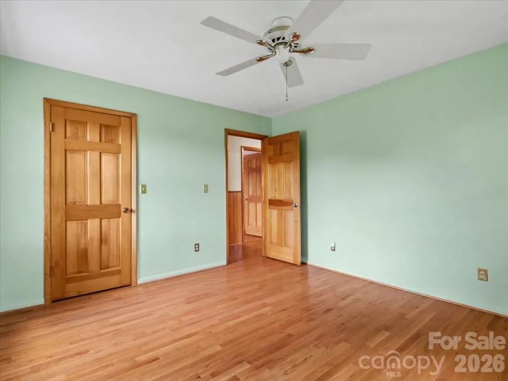 235 Rolling Ridge Loop Burnsville, NC 28714