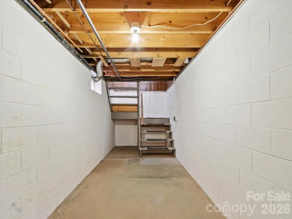 235 Rolling Ridge Loop Burnsville, NC 28714