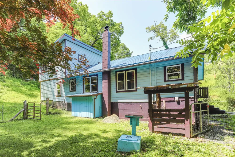 435 Mountain Cove Road Marshall, NC 28753