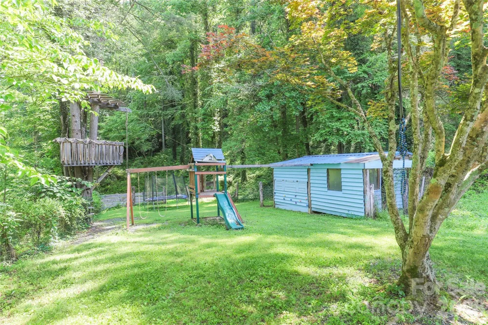 435 Mountain Cove Road Marshall, NC 28753