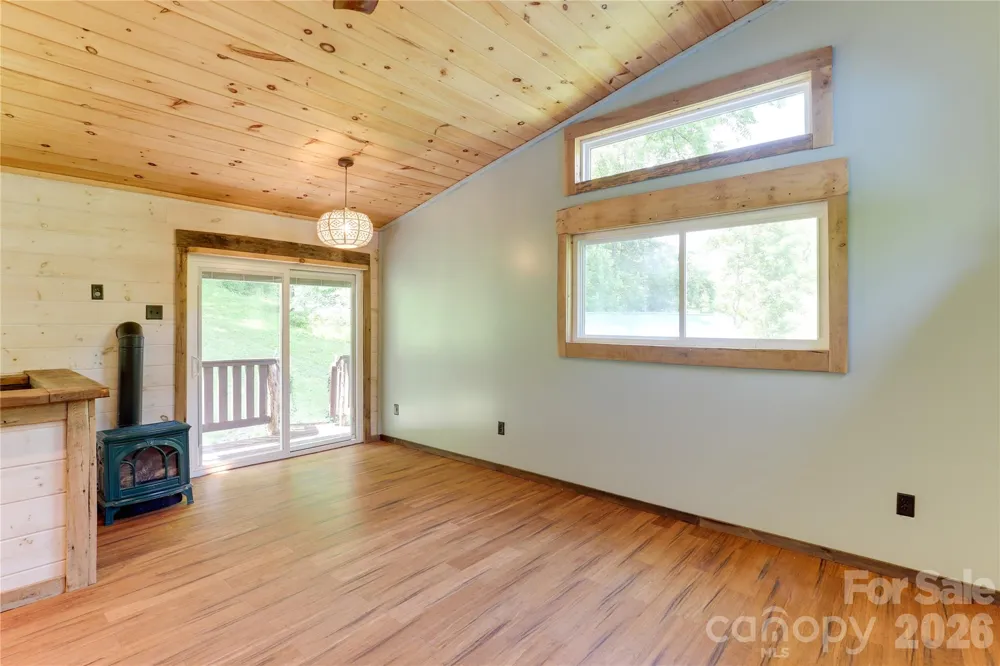 435 Mountain Cove Road Marshall, NC 28753