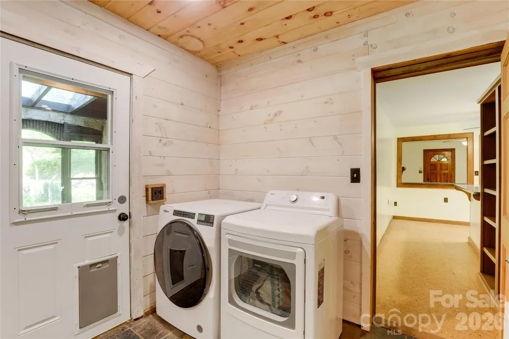 435 Mountain Cove Road Marshall, NC 28753